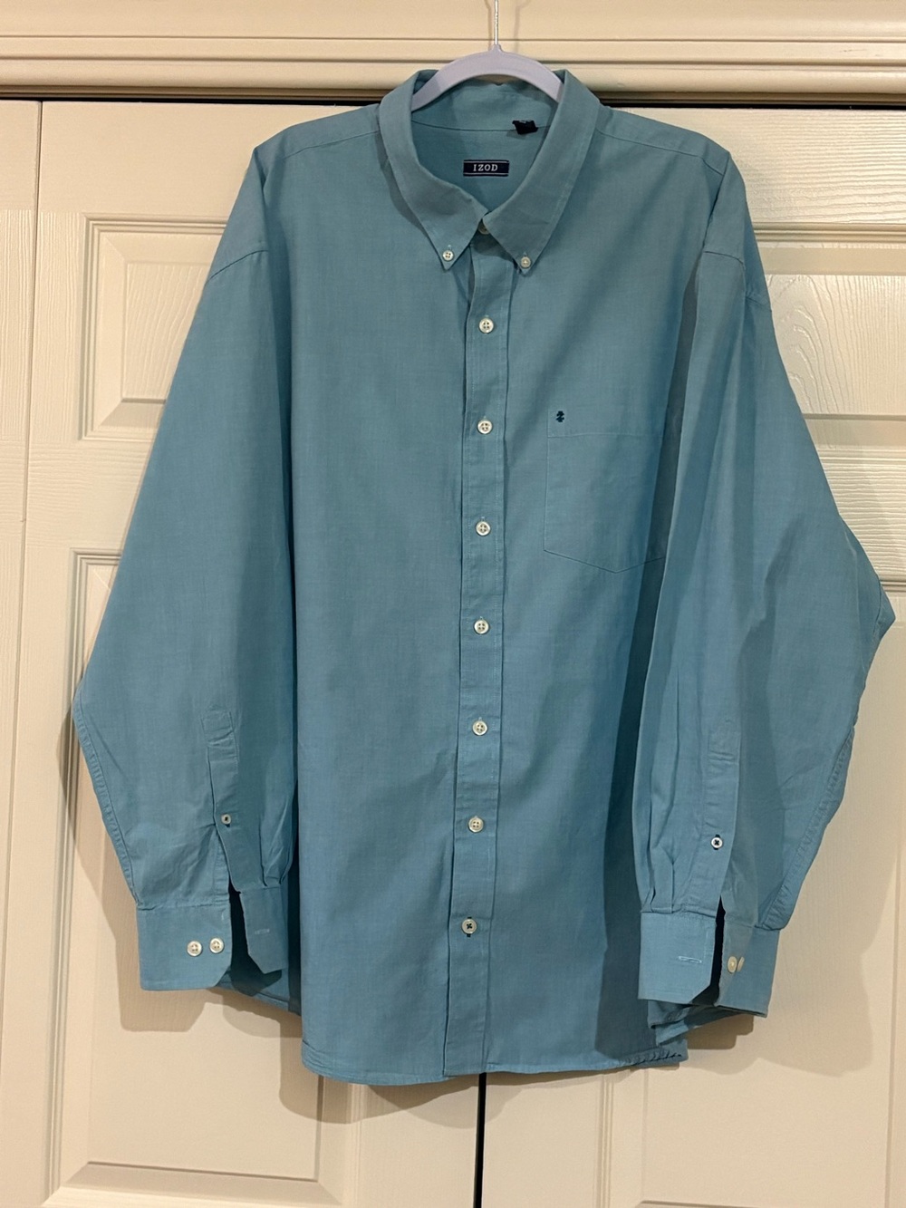 IZOD Men's Teal Button-Down Oxford Shirt